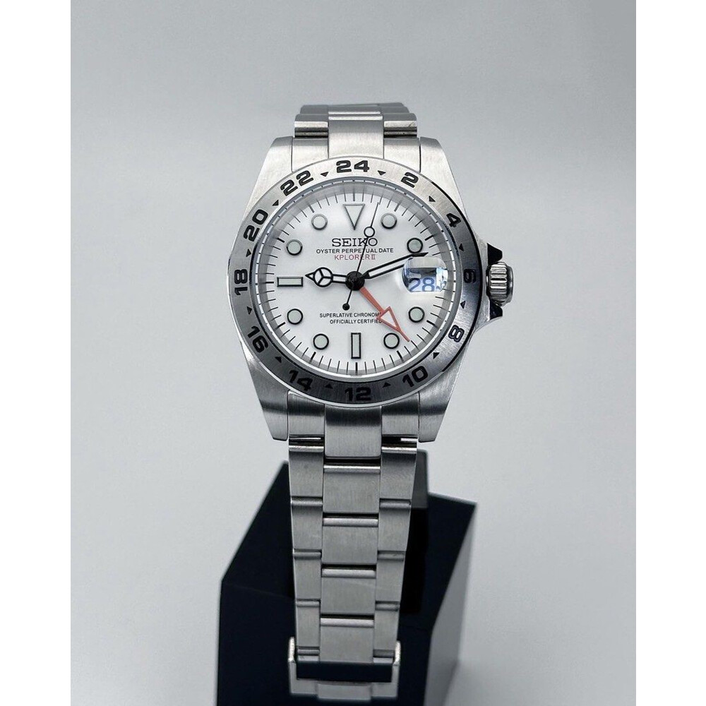 Custom Seiko Mod White Polar Kplorer II Automatic GMT 39mm